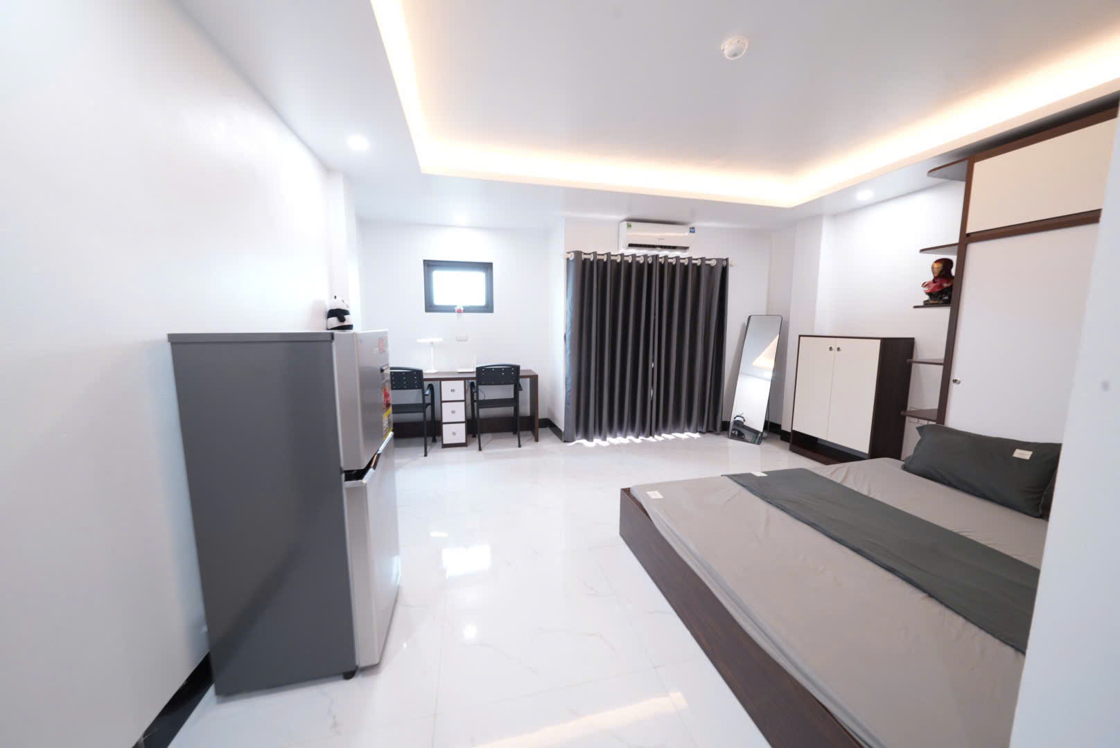 Phòng studio toà 2 Sun Skyhomes, có ban công, đủ nội thất, tối đa 3 người ở